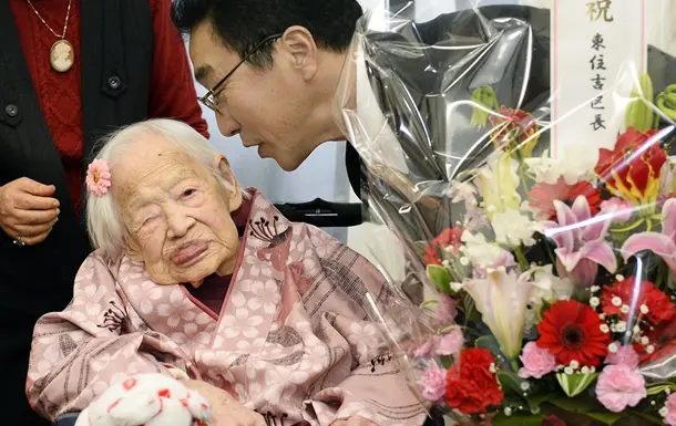 Dunyodagi eng keksa ayol 117 yoshini nishonladi