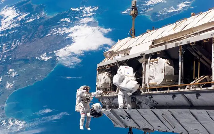 NASA yuklarni XKSga yetkazib berish narxini yetti barobar oshirdi