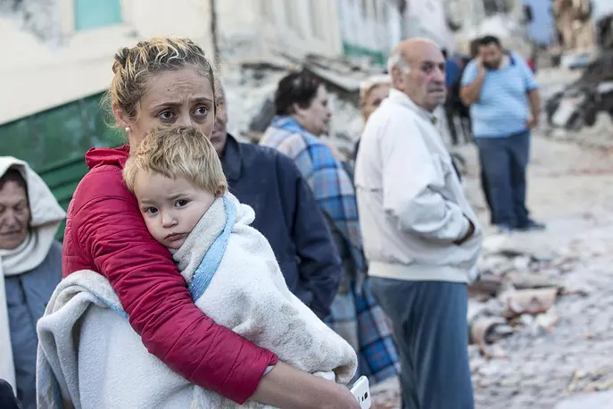 Italiyadagi zilzila qurbonlari soni 73 kishiga yetdi