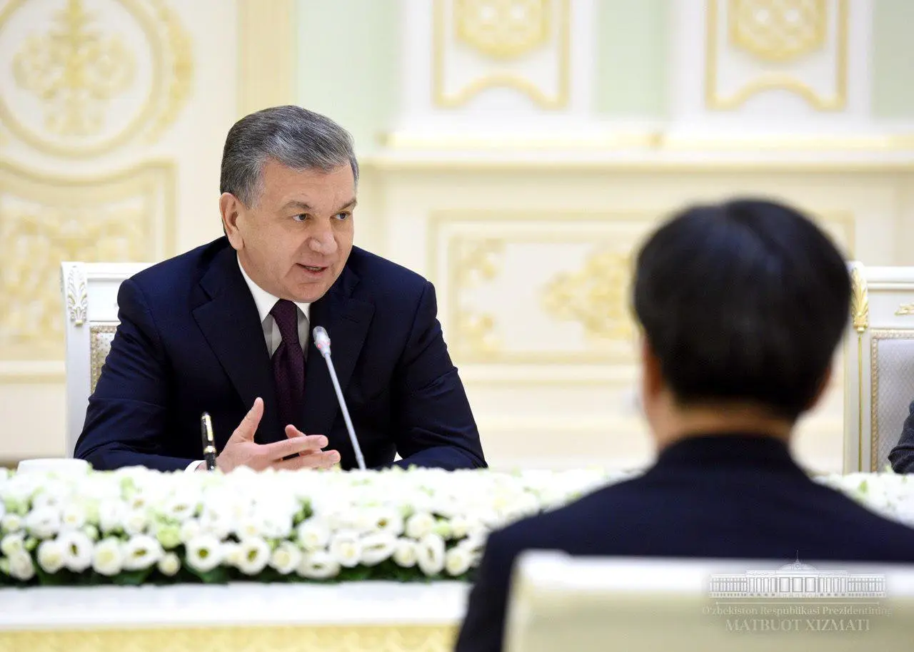 Shavkat Mirziyoyev Janubiy Koreya bosh vaziri o‘rinbosari Kim Dong Yonni qabul qildi