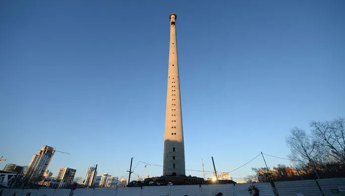 Yekaterinburgda 220 metrli teleminora portlatildi (video)