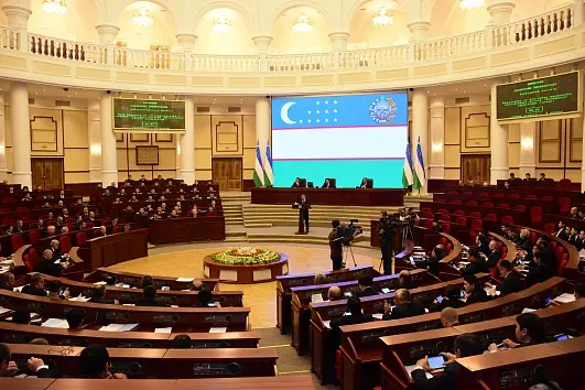 Ўзбекистон парламентида илк бор «Ҳукумат соати» ўтказилди
