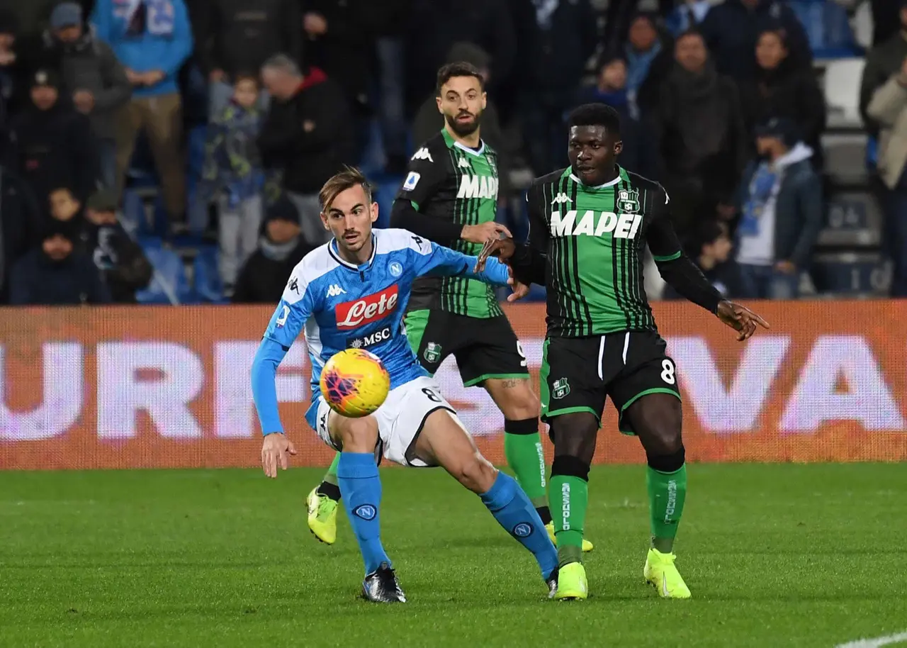 A Seriya. “Napoli” so‘nggi daqiqalarda gol urib, g‘alabani ilib ketdi