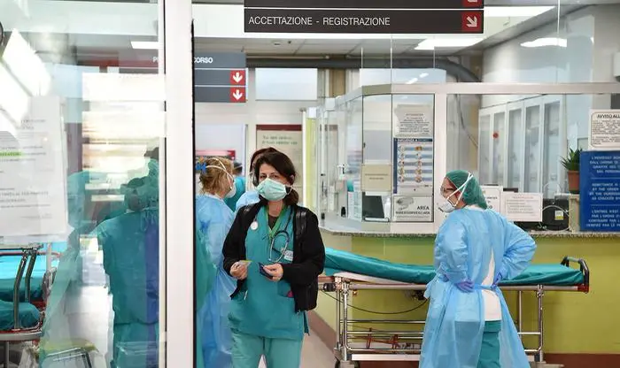 Italiyada koronavirusdan vafot etganlar soni ming nafardan oshdi