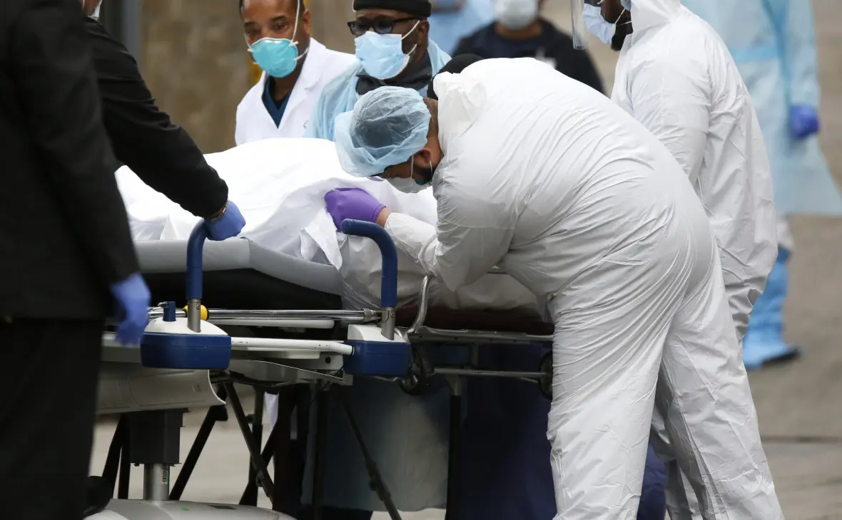 Oq uy ekspertlari koronavirus oqibatida 2,2 million amerikalik vafot etishi mumkinligini taxmin qildi