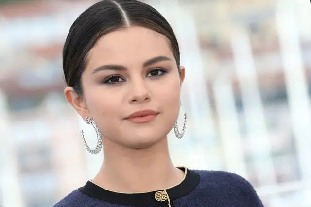 Selena Gomesning 5 mln dollarlik qasriga sayohat (foto)