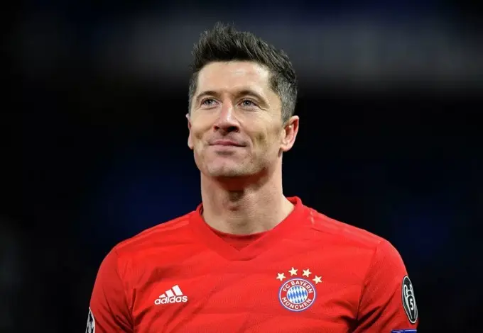 Robert Levandovski Bundesliga rekordini yangiladi