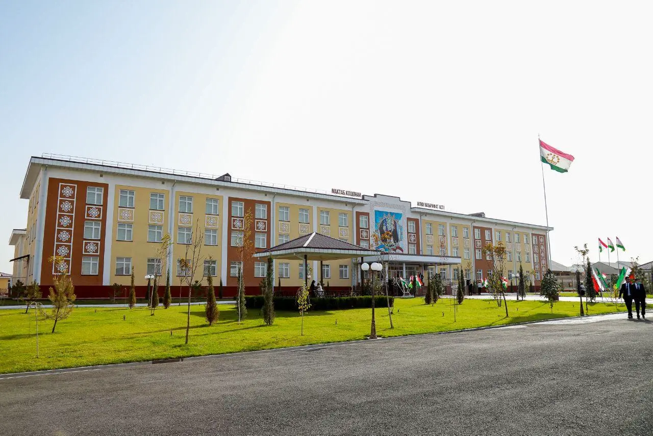 Tojikistonda O‘zbekiston tomonidan qurilgan maktab foydalanishga topshirildi (foto)