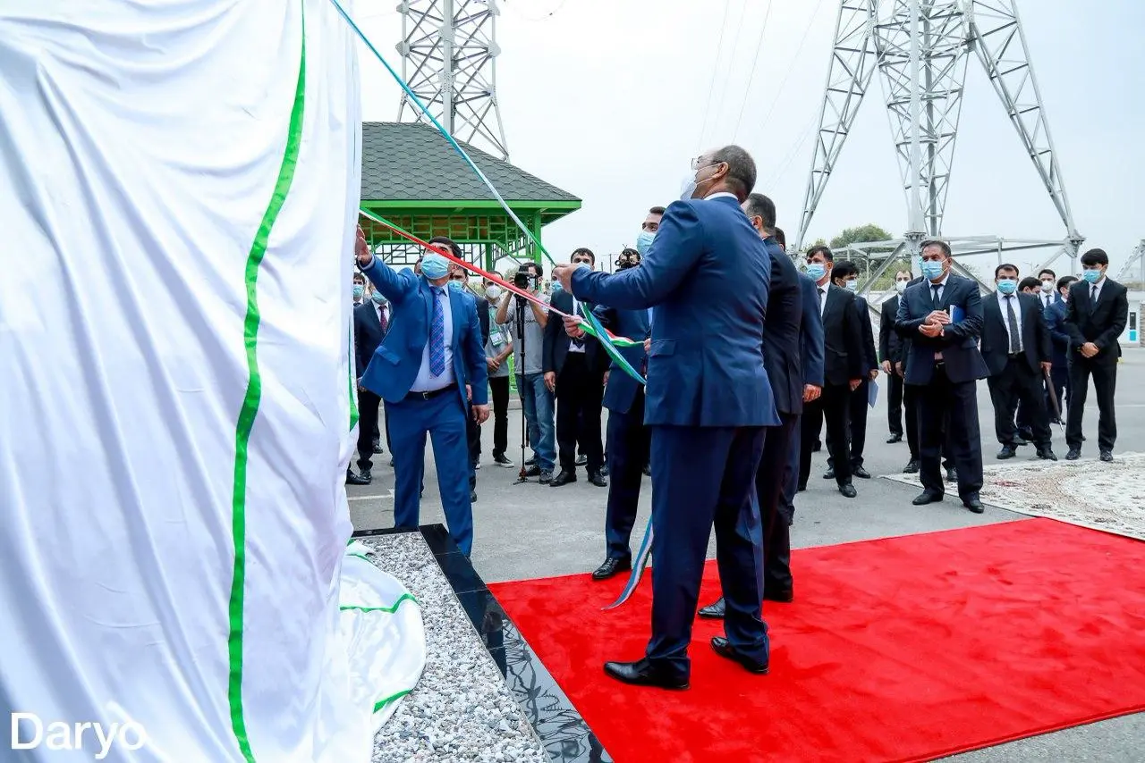 Abdulla Aripov Dushanbedagi o‘zbek-tojik qo‘shma korxonasining ochilish marosimida qatnashdi (foto)