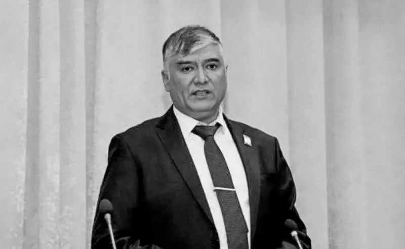 Oltinko‘l tumani hokimi Nazirjon O‘rinboyev vafot etdi