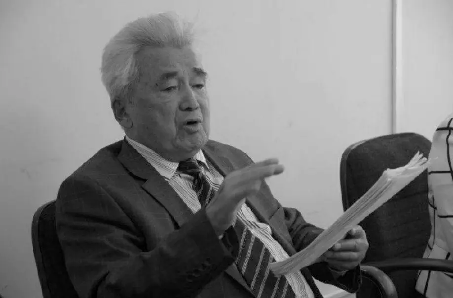 O‘zbekiston xalq shoiri Omon Matjon 77 yoshida vafot etdi