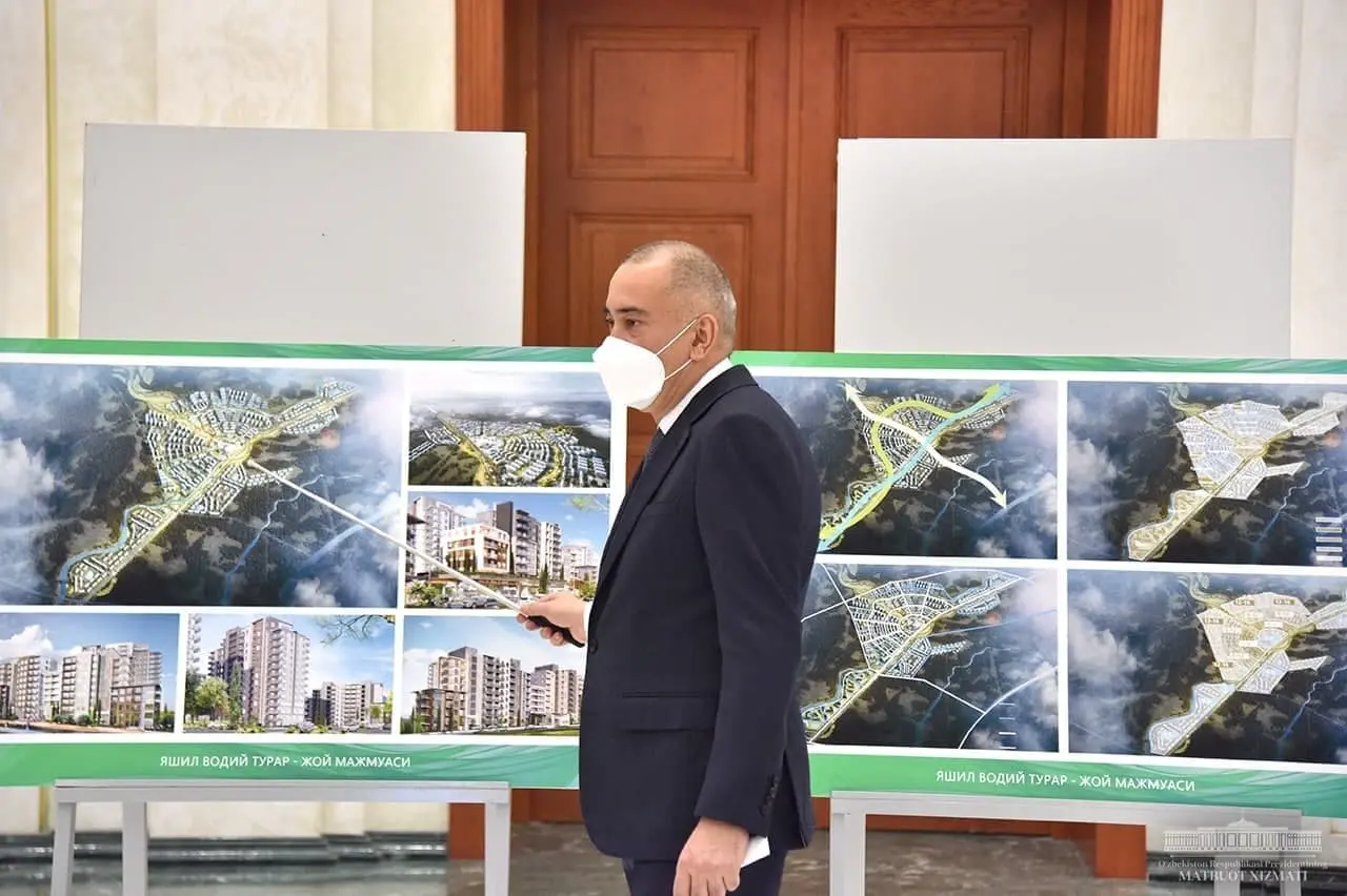 Shavkat Mirziyoyev Olmazor tumanining 150 ming kishi yashaydigan yo‘ldosh-shaharchasi loyihasi bilan tanishdi