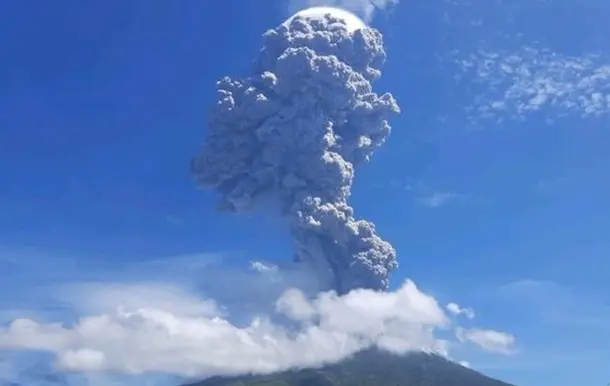 Video: Indoneziyadagi Levotolo vulqonining uyg‘onishi