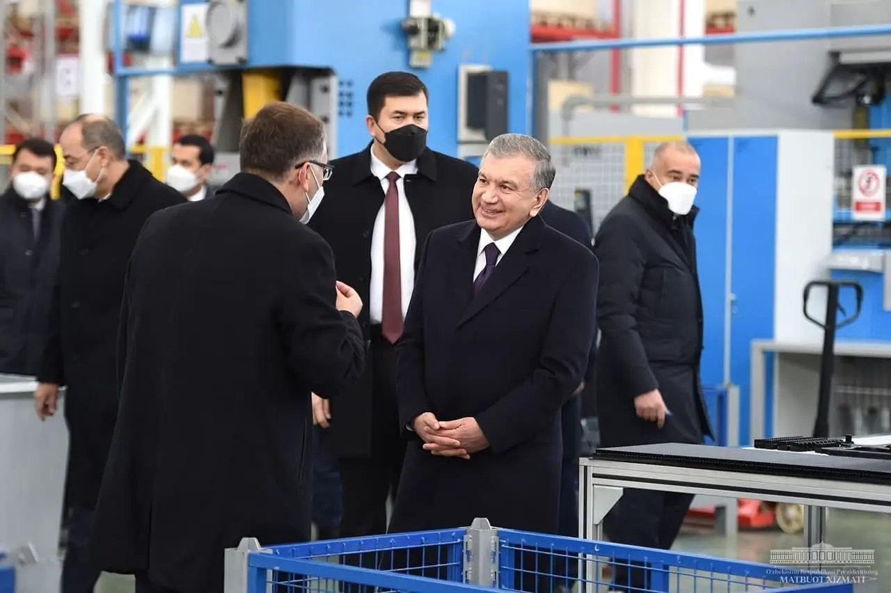 Shavkat Mirziyoyev Yashnobod tumanidagi “Texnopark” faoliyati bilan tanishdi