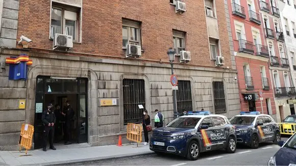 Ispaniyada rus mafiyasining pullarini “yuvish” ishi bo‘yicha 20 dan ortiq kishi qo‘lga olindi