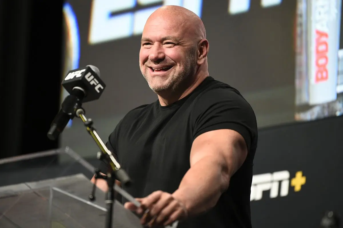 UFC prezidenti Habib Nurmagomedov qaytmaydigan bo‘lsa, yengil vazn chempionligi uchun kimlar jang qilishini aytdi