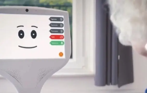 Fransiyada keksalarga yordam berishga mo‘ljallangan robot yaratildi