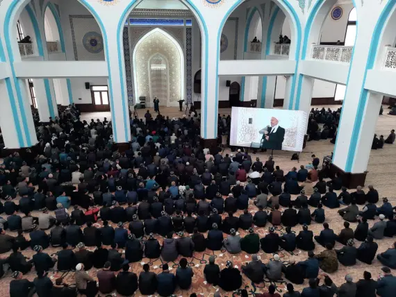 Urgutda Samarqand viloyatidagi eng katta masjid ochildi (foto)