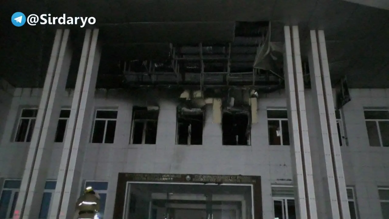 Sirdaryo viloyati moliya bosh boshqarmasi ma’muriy binosida yong‘in yuz berdi