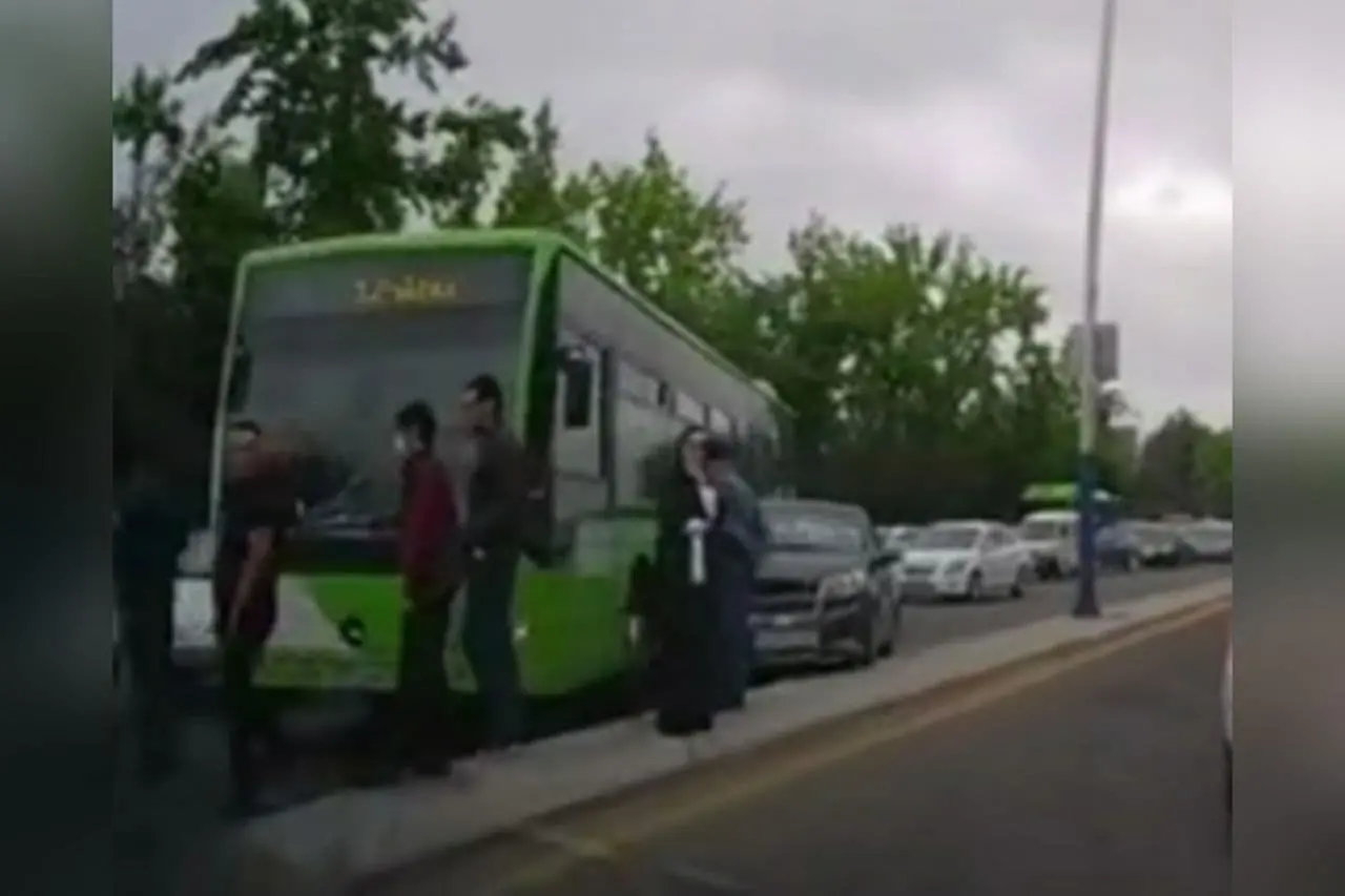 Yunusobodda 82-avtobus va Nexia-3 to‘qnashdi (video)