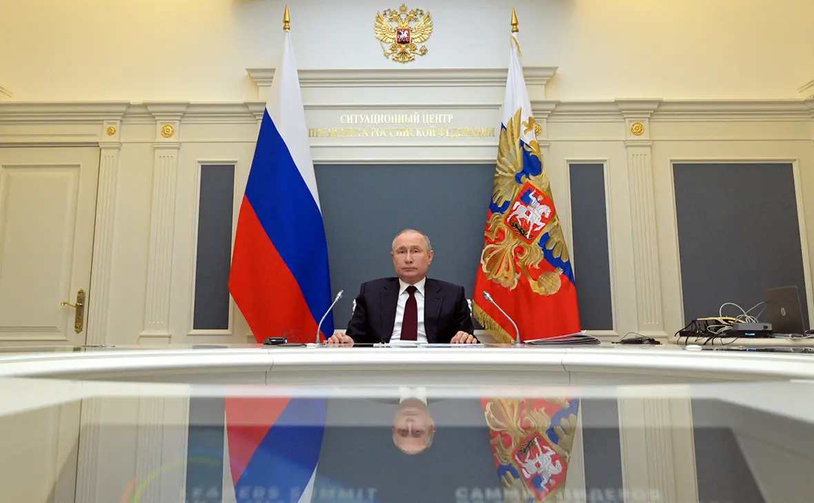 Putin Zelenskiyga istagan vaqtida Moskvada uchrashishni taklif qildi