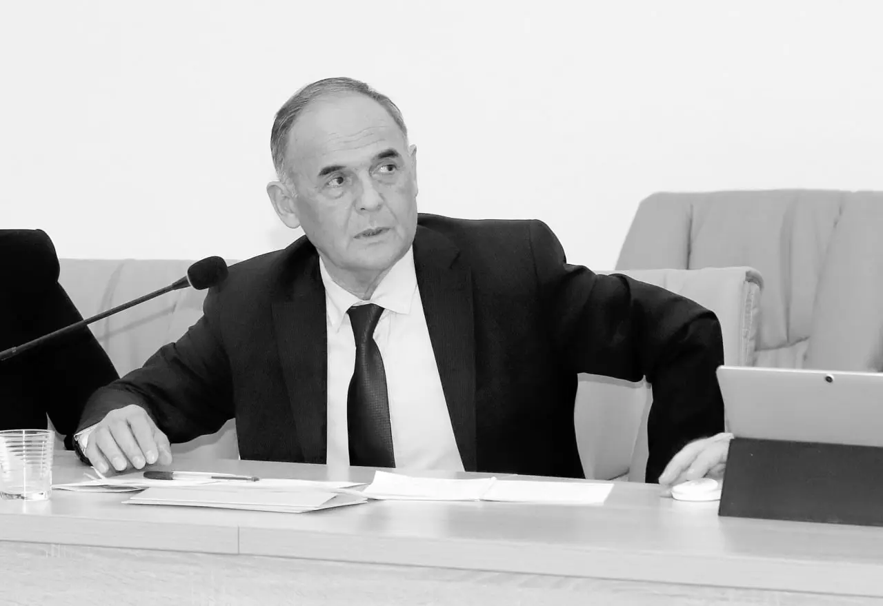 “O‘zbekiston ovozi” gazetasi bosh muharriri, deputat Safar Ostonov vafot etdi