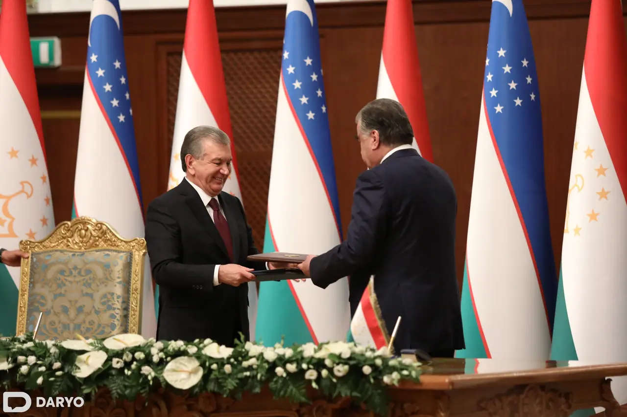 O‘zbekiston va Tojikiston o‘rtasida 35 ta hujjat imzolandi