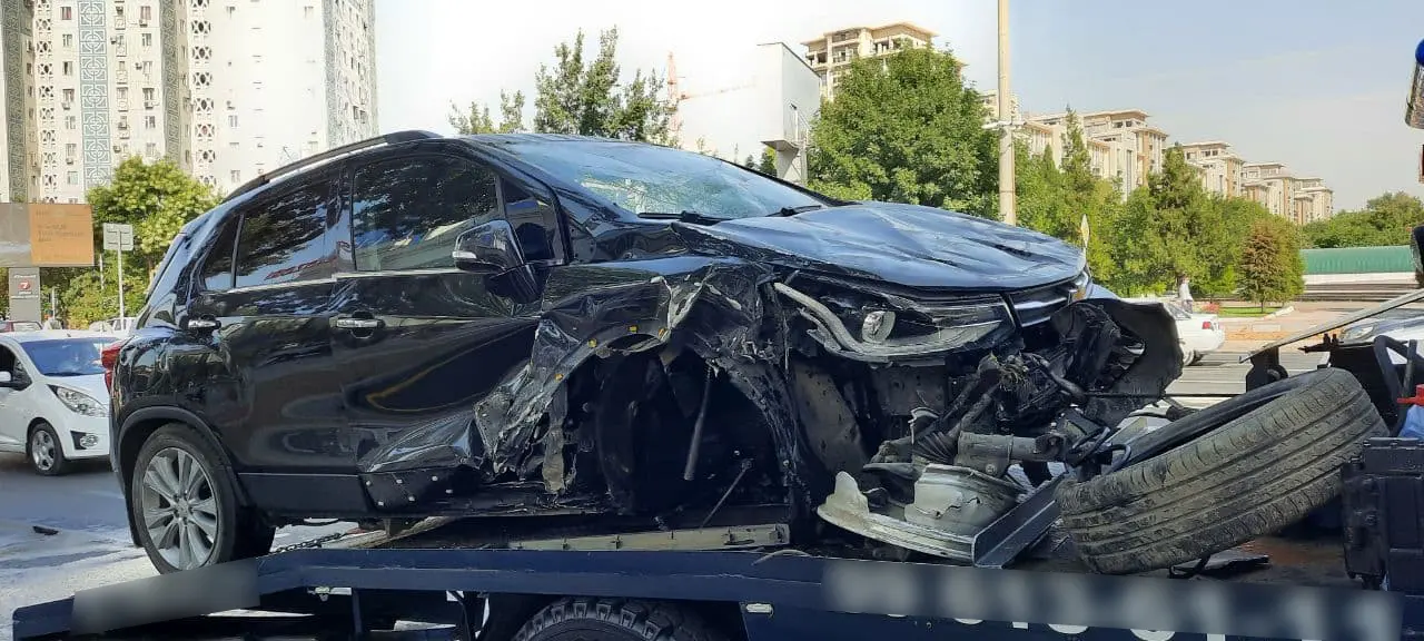 Toshkentda 20 yoshli ayol boshqaruvidagi Tracker urib ketishi oqibatida 56 yoshli piyoda voqea joyida vafot etdi