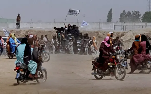 “Tolibon” Afg‘oniston chegaralarining 90 foizini o‘z nazoratiga olganini ma’lum qildi