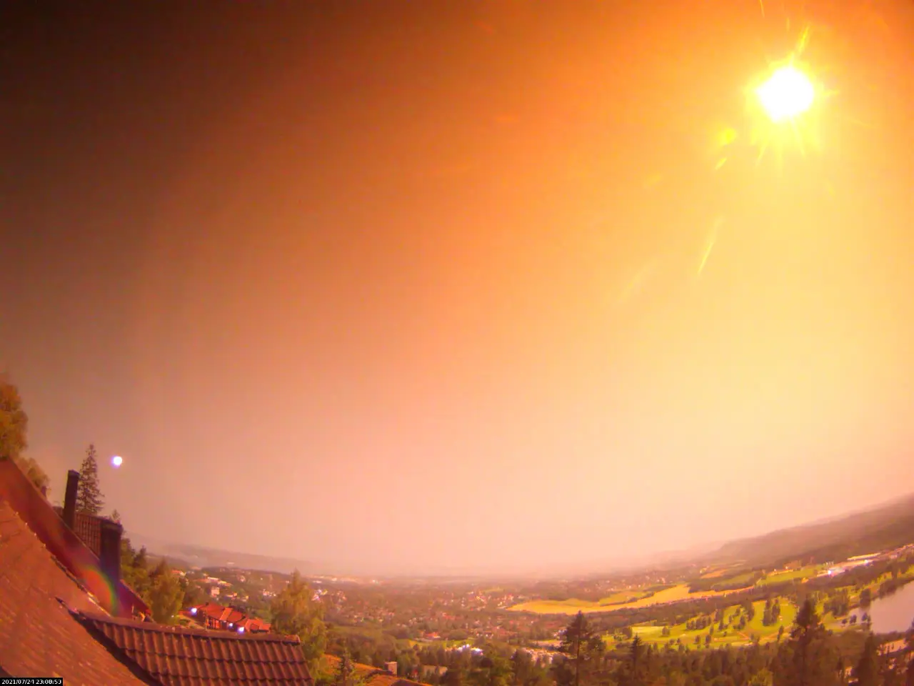 Norvegiyaga tunda meteorit tushdi, atrof bir necha soniyaga yorishib ketdi (video)