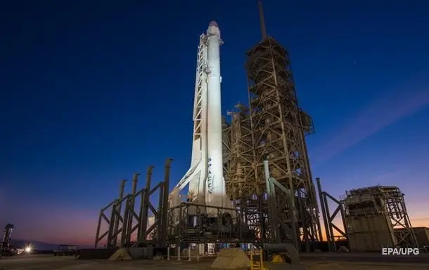 NASA noqulay ob-havo sharoiti sabab Falcon 9 raketasining parvozini kechiktirdi