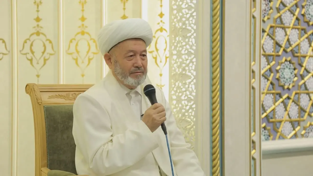 Moskvada davolanayotgan muftiy Usmonxon Alimov sog‘lig‘i haqida ma’lumot berildi
