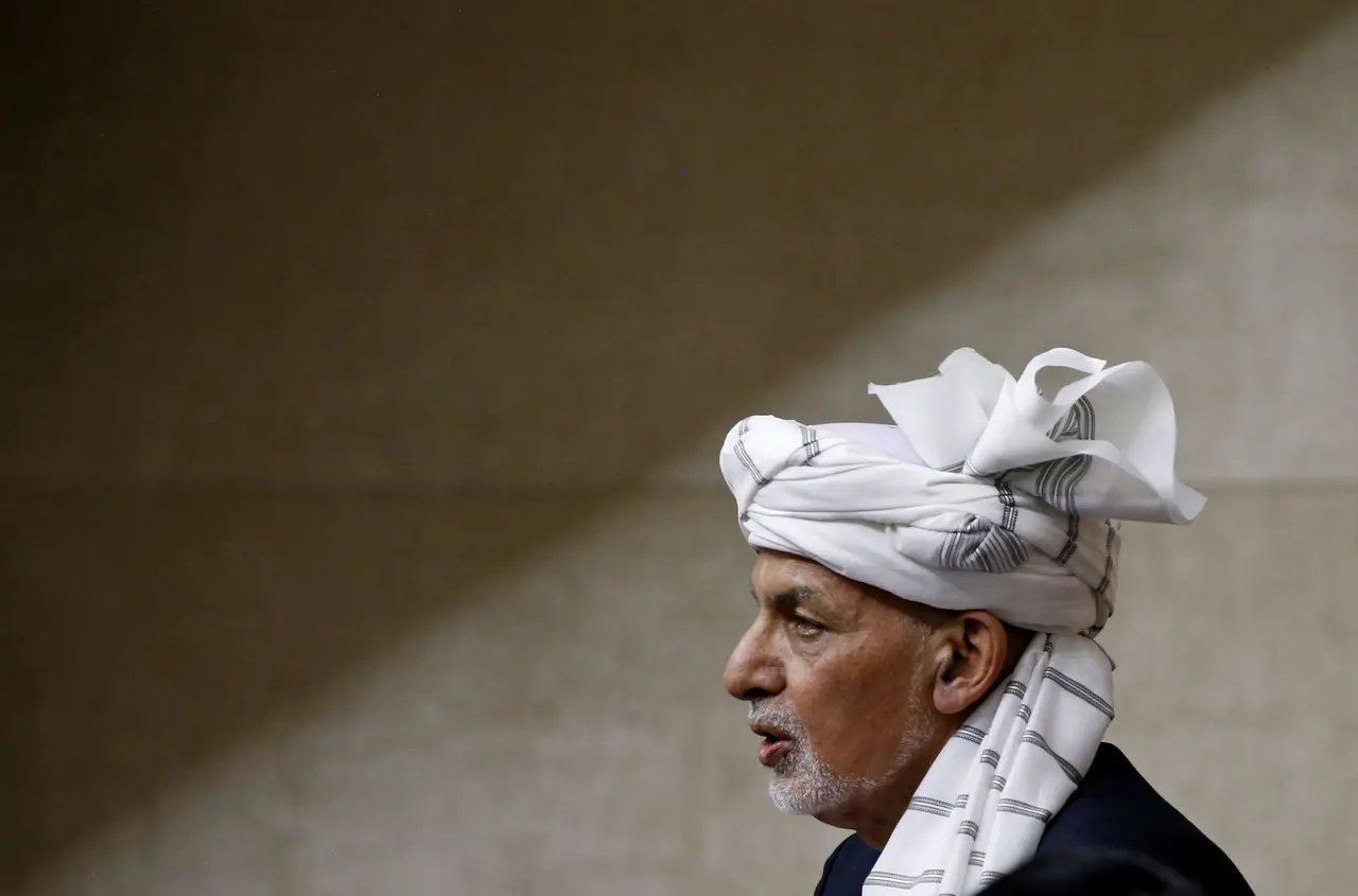 Ashraf G‘ani Afg‘onistonni tark etish qarori haqida deyarli hech kimga aytmagan