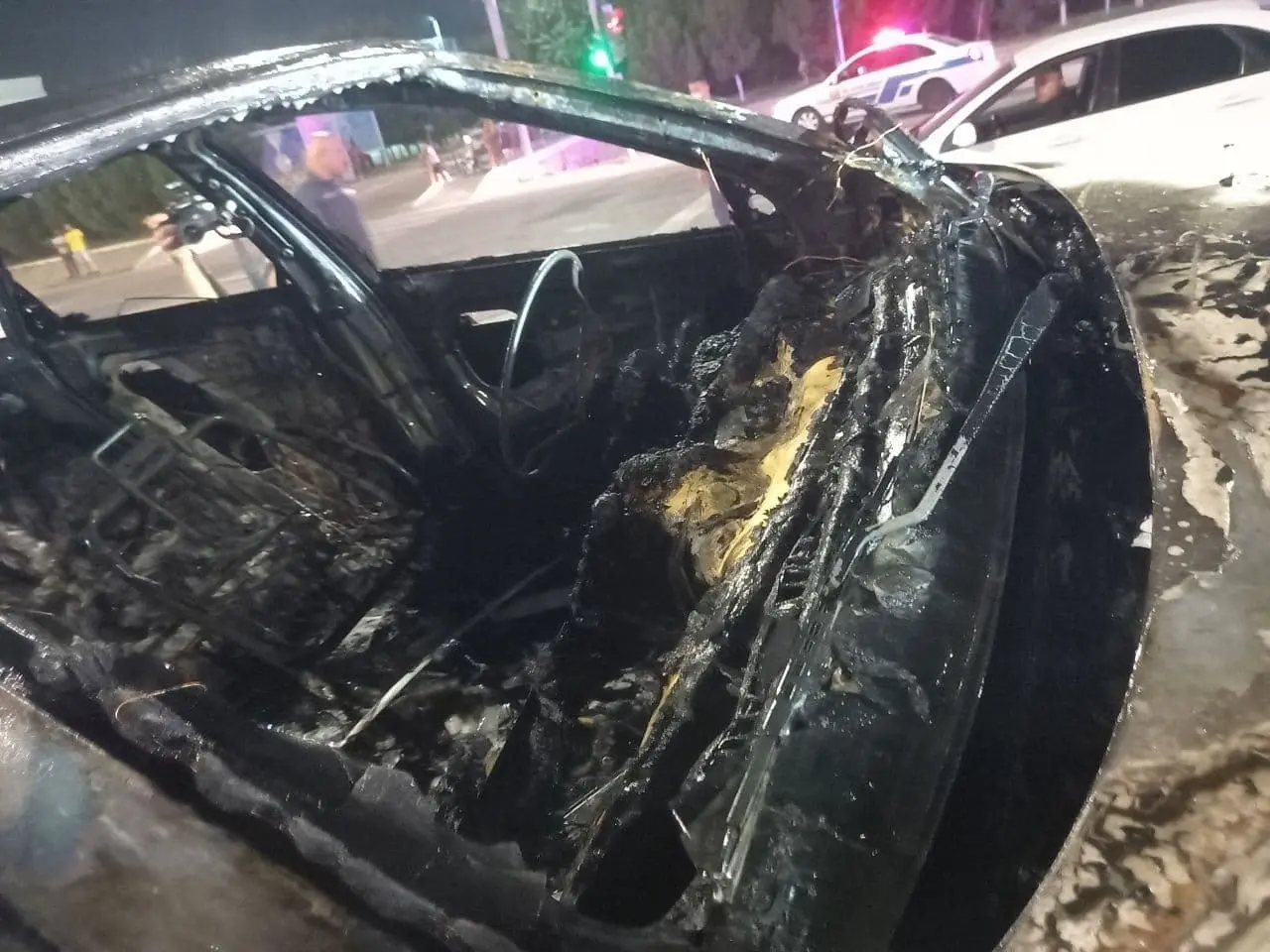 Qarshida harakatlanib ketayotgan Lacetti’da yong‘in chiqdi
