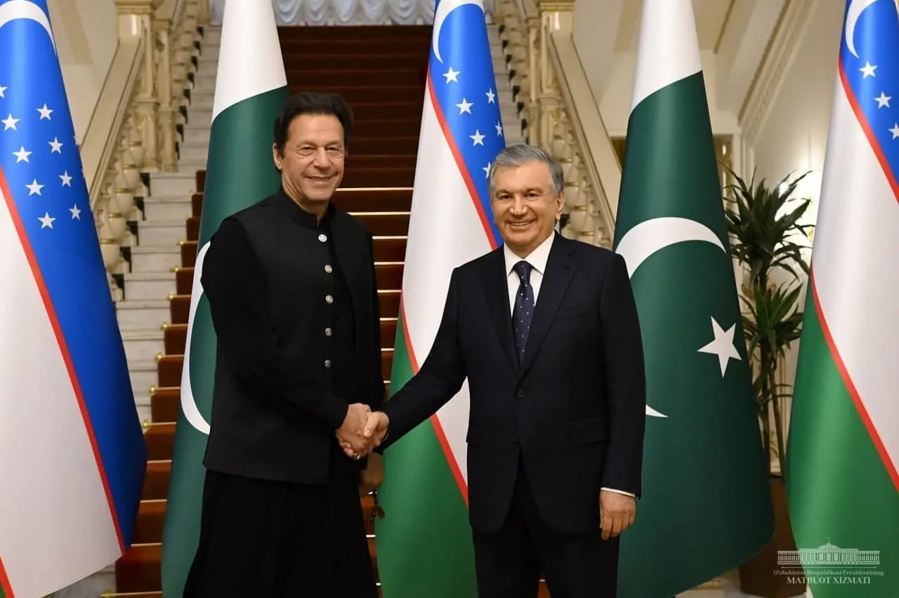 Shavkat Mirziyoyev Pokiston bosh vaziri Imron Xon bilan Afg‘onistondagi vaziyat bo‘yicha fikr almashdi