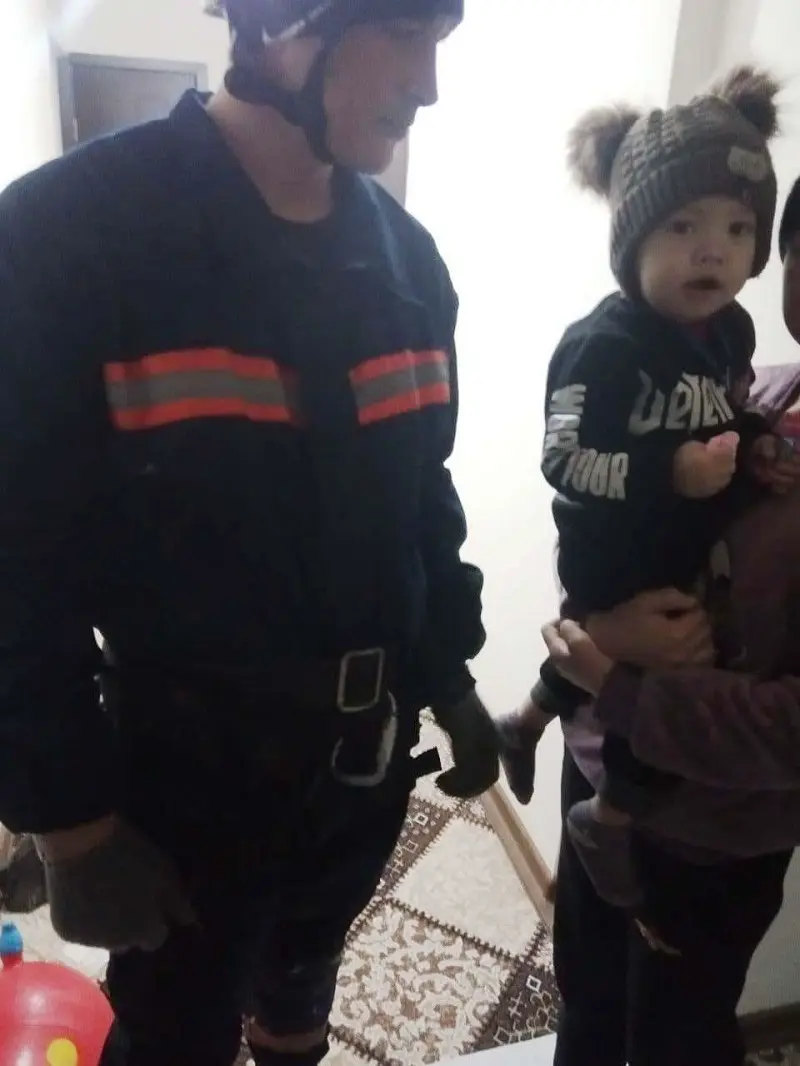 Jizzaxda bir vaqtning o‘zida ikki xonadonda bolalar qulflanib qoldi