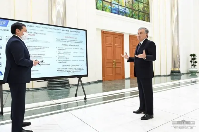 “Men ham avtobusda yurishni xohlayman”. Shavkat Mirziyoyev Toshkentdagi jamoat transporti yuzasidan mas’ul mutasaddilarni tanqid qildi