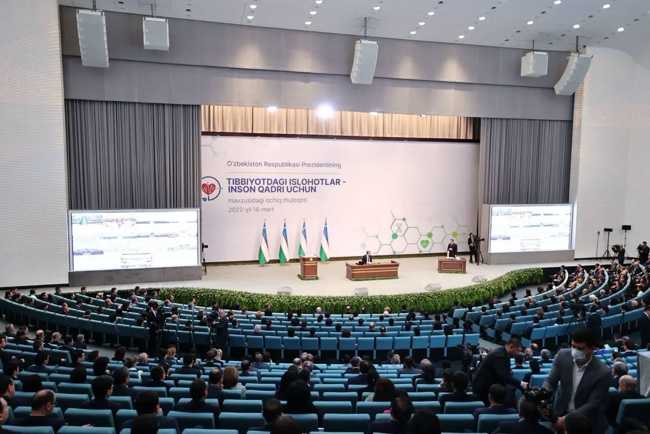 “Ushbu yig‘ilishdan keyin tibbiyot sohasida ‘qilsa bo‘lar ekan’ degan fikr uyg‘onsa, yaxshi bo‘lar edi” — Shavkat Mirziyoyev
