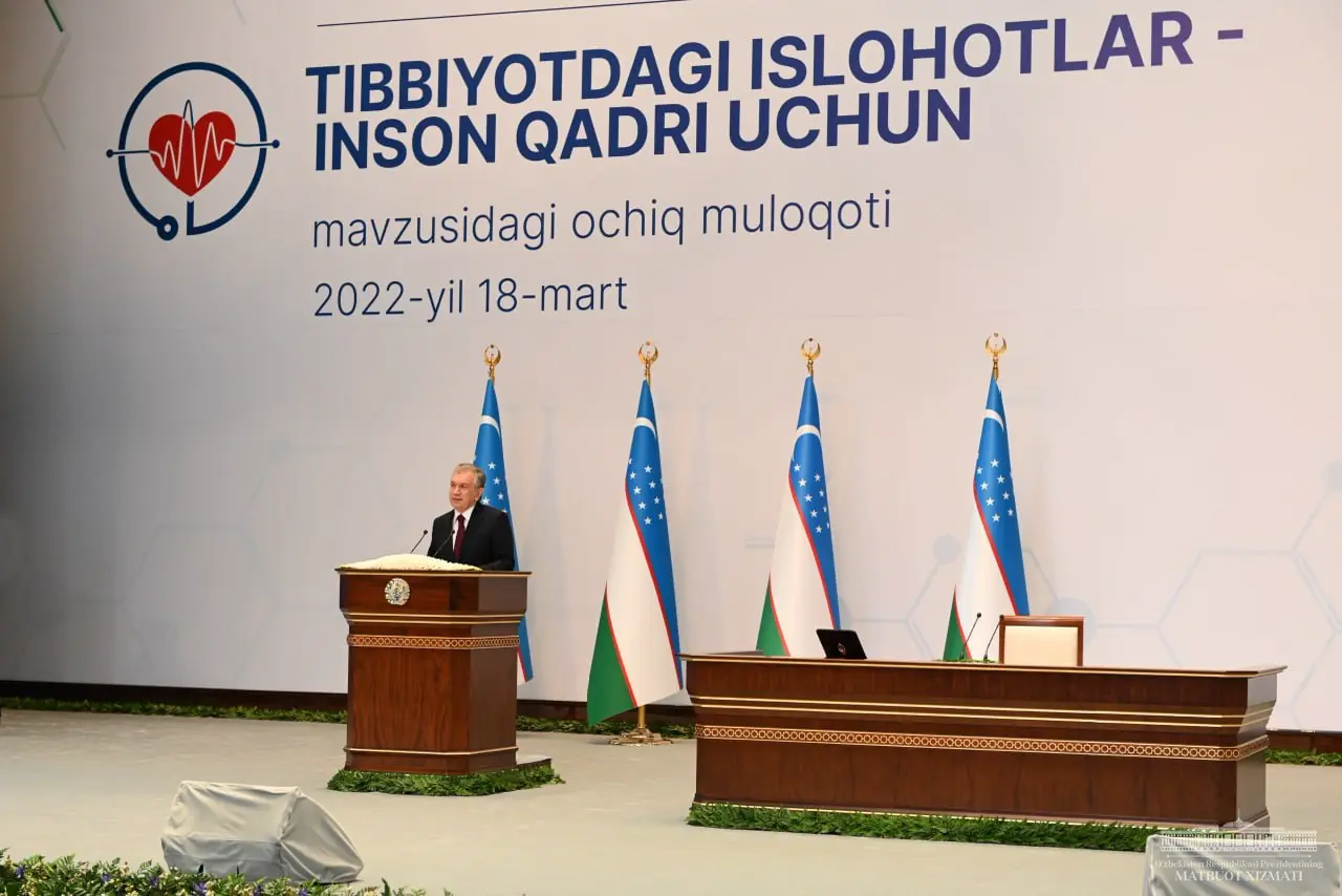 “Oilaviy poliklinikalarda ish vaqti soat 20:00 gacha uzaytiriladi. Ularda ishlaydigan xodimlarga qo‘shimcha ustama to‘lanadi” — Shavkat Mirziyoyev