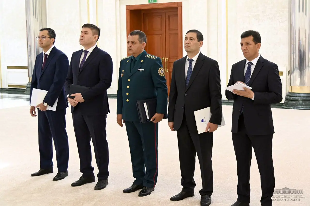 “Yo‘lni kengaytirish bilan tirbandlik muammosini hal etib bo‘lmaydi”. Shavkat Mirziyoyev Samarqandda transport tizimini rivojlantirish bo‘yicha ko‘rsatmalar berdi