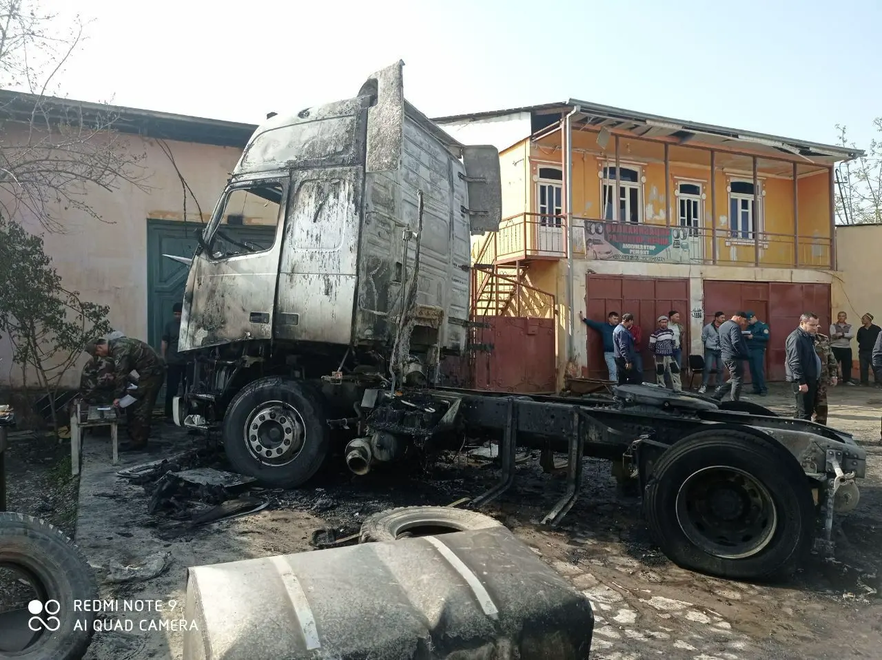 Namanganda Volvo yuk mashinasi yonib ketdi