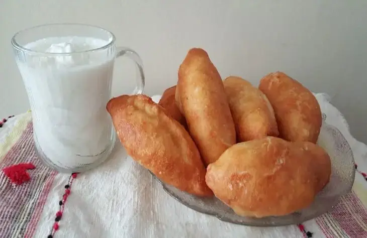 Xamiri yumshoq kartoshkali pirojki retsepti