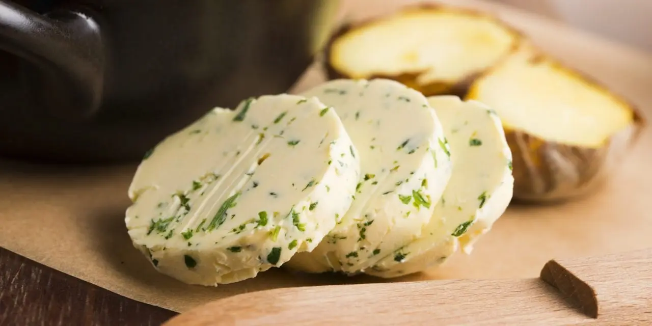 O‘z qo‘lingiz bilan limon va ko‘katli sariyog‘ tayyorlab ko‘ring