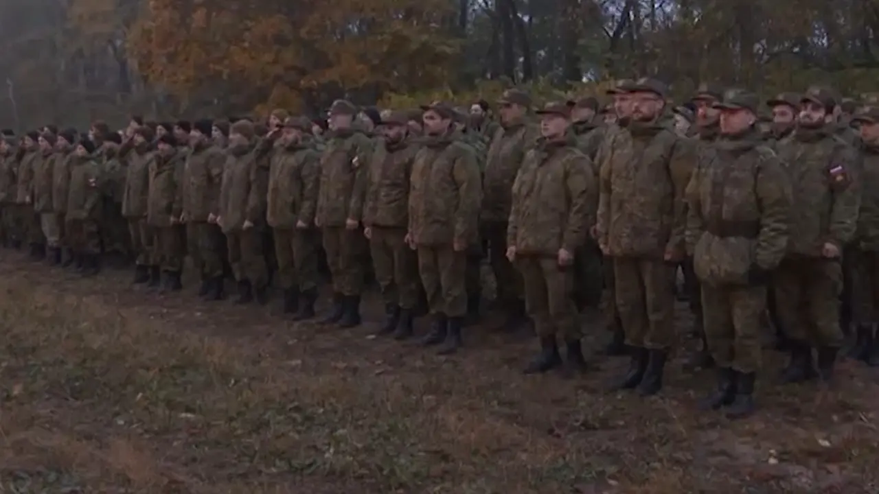 Belarusga rossiyalik harbiylardan iborat ilk eshelonlar yetib keldi (video)