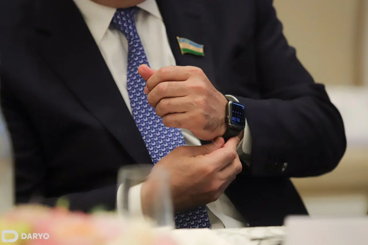 New regulation allows Uzbek officials to receive “gifts” unless it is more than $110
