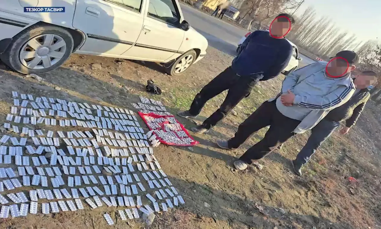 Uzbek law enforcement agents detain stimulant dealers in Fergana