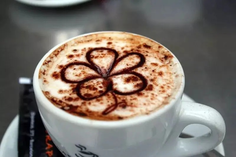 Eruvchan qahva qanday kasalligi bor odamlar uchun xavfli ichimlik hisoblanadi?