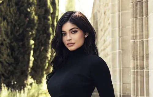 Amerikalik model va tadbirkor Kayli Jenner 1 soat ichida 1 million dollar ishlab topdi