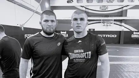 Махачқалъада 21 ёшли MMA жангчиси отиб кетилди 