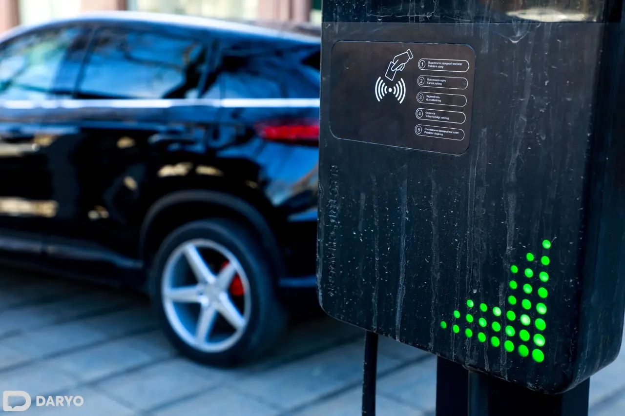 O‘zbekistonda elektromobil va gibrid avtomobillar ishlab chiqarish yiliga 500 ming donagacha oshiriladi 